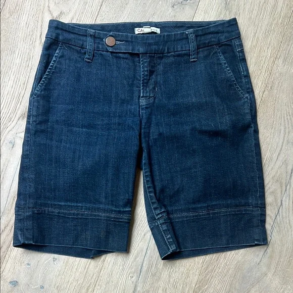 Cabi Bermuda denim shorts #891. Size 4 - Picture 1 of 4